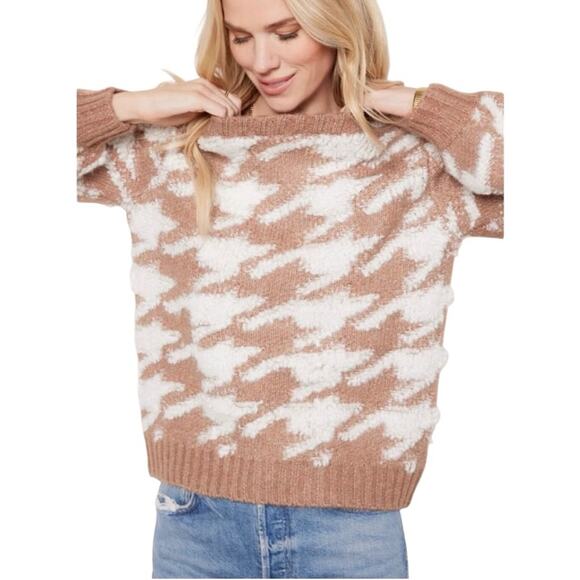 NWT LINE AND DOT Women’s Houndstooth Plush Sweater in Toffee and Ivory - Picture 9 of 10